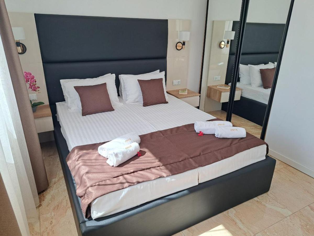 Onyx 2 Private Apartments Sveti Vlas Buitenkant foto