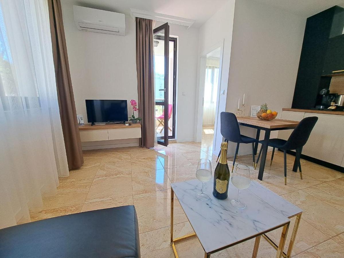 Onyx 2 Private Apartments Sveti Vlas Buitenkant foto